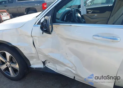 2017 Mercedes-Benz Glc 300 4Matic from USA, damaged, VIN WDC0G4KB6HF148108